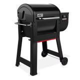 Barbecue a pellet Weber Smoque nero in vista angolare laterale