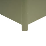 Dettaglio del piedino frontale del baule verde