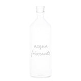 Bottiglia con tappo in vetro borosilicato con scritta bianca "acqua frizzante".