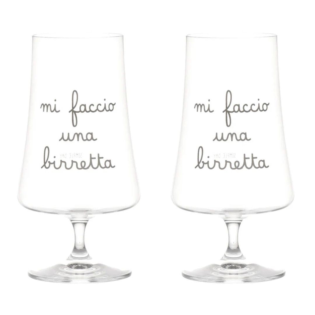 Set di due calici per birra con scritta "mi faccio una birretta".