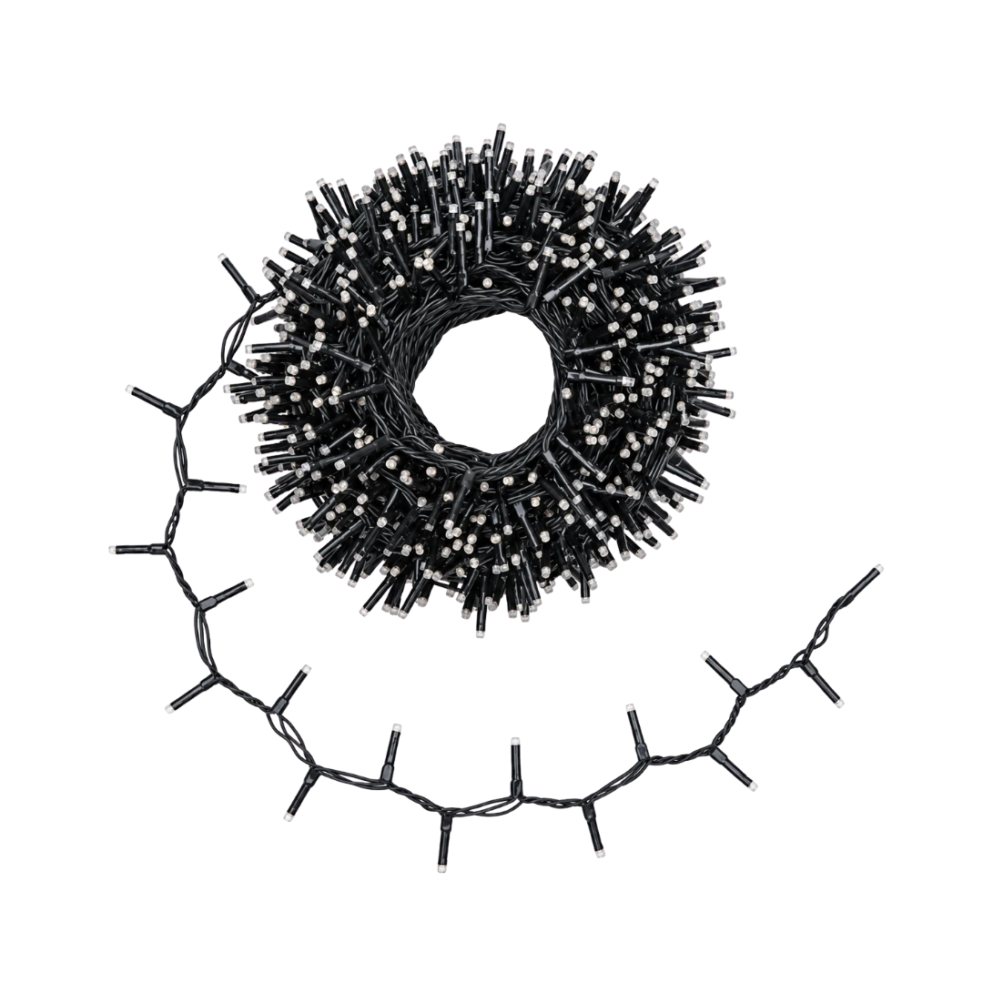 Catena luminosa Lotti da 30 metri con 1000 mini LED e cavo nero, arrotolata e spenta.