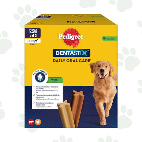 Confezione multipack Pedigree Dentastix per l'igiene orale di cani di taglia grande contenente 42 snack.
