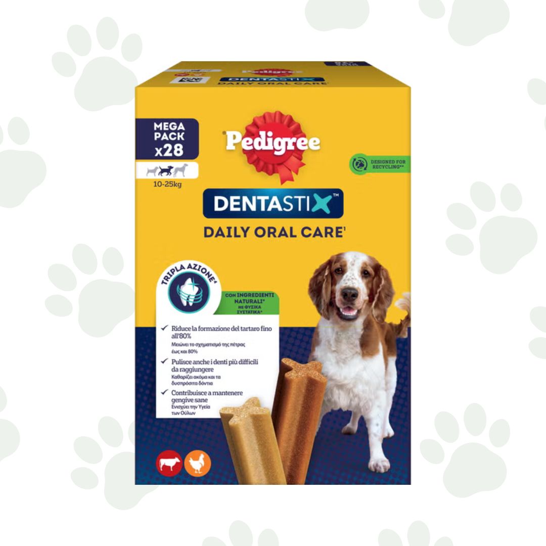 Confezione multipack Pedigree Dentastix per l'igiene orale di cani di taglia media contenente 28 snack.