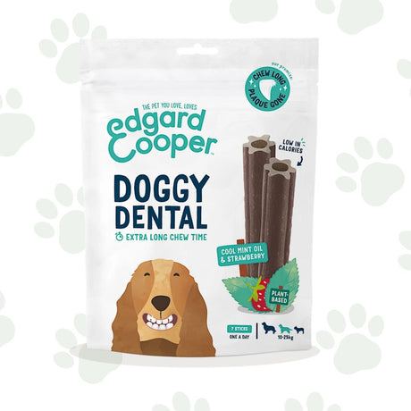 Confezione di stick dentali menta e fragola per cani di taglia media Edgar&Cooper.