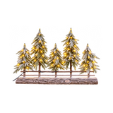 Composizione Garden Team con cinque pini natalizi innevati illuminati da LED bianco caldo, staccionata e base in legno.