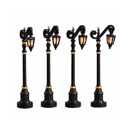 Set di quattro lampioni Lemax per villaggetti natalizi.