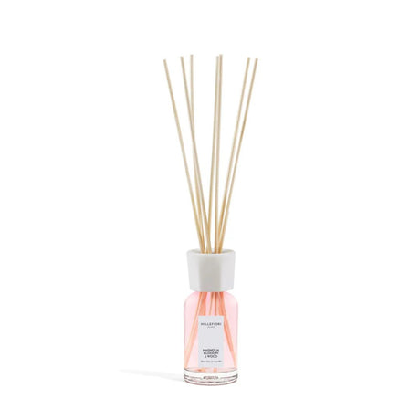 Diffusore con bastoncini per ambiente Millefiori profumazione Magnolia Blossom & Wood 100ml.