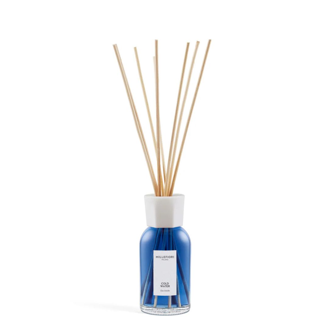 Diffusore con bastoncini per ambiente Millefiori profumazione Cold Water 250ml.