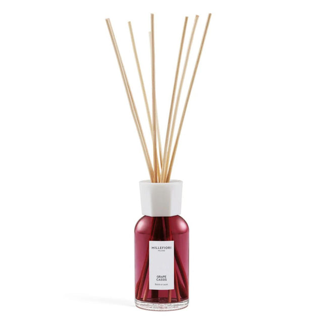 Diffusore con bastoncini per ambiente Millefiori profumazione Grape Cassis 250ml.
