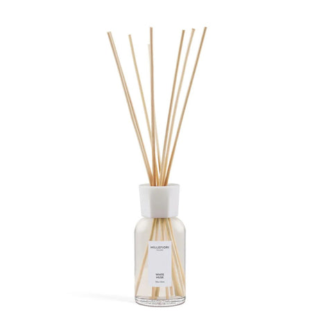 Diffusore con bastoncini per ambiente Millefiori profumazione White Musk 250ml.