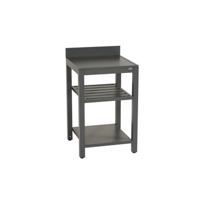 modulo cucina con tre ripiani. sfondo bianco