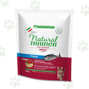 Confezione Natural Trainer adult con tonno 300 g, alimento secco per gatti.
