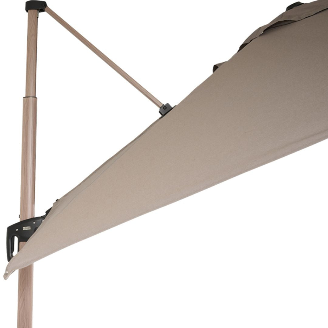 dettaglio dell'ombrellone ostuni