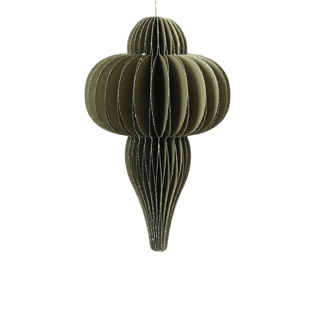 Decorazione natalizia a nido d’ape in carta verde, dalla forma allungata con parte centrale tondeggiante e cordoncino dorato per appenderla.