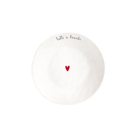Piatto fondo in grès con scritta nera "tutti a tavola" e cuoricino rosso al centro.