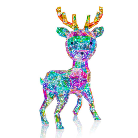 Figura decorativa natalizia a forma di renna realizzata con superfici trasparenti, illuminata internamente da micro LED che creano riflessi iridescenti su sfondo bianco.