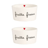 Set di due coppette in gres con scritta "frutta fresca" e capienza di 20 cl.