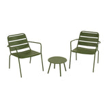 Set da esterno in ferro color verde scuro con due sedie con braccioli e tavolino rotondo coordinato.