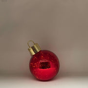 Sfera decorativa luminosa color rosso con micro LED all’interno e tappo dorato lucido di diametro 20cm.