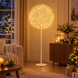 Soffione luminoso bianco su stelo ambientato in soggiorno con micro LED a luce calda