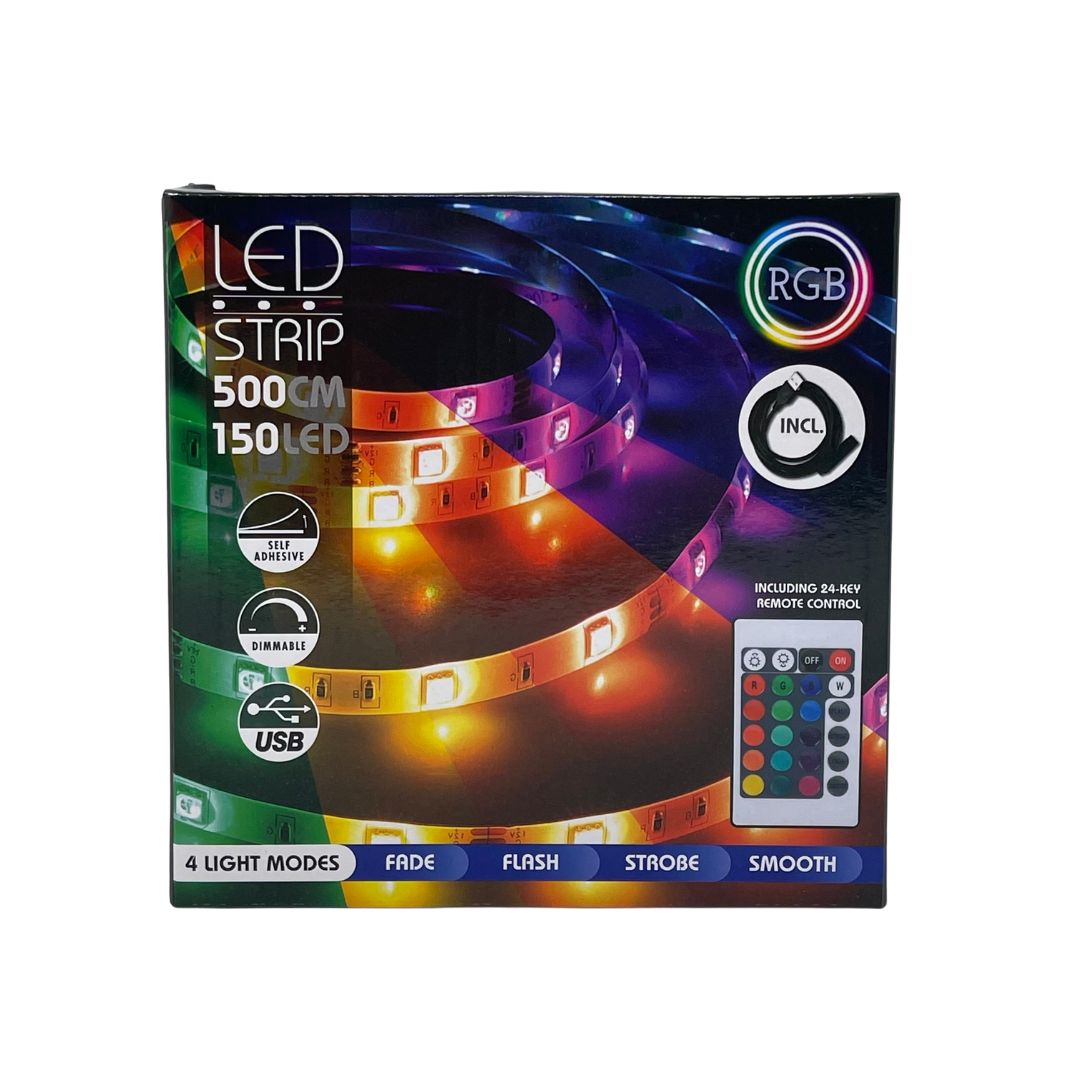 Confezione di una striscia LED RGB adesiva da 5 metri con 150 LED, connettore USB, telecomando e quattro modalità luminose: fade, flash, strobe e smooth.