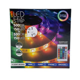 Confezione di 2 strisce LED RGB adesive da 5 metri con 150 LED ciascuna, telecomando a 24 tasti e quattro modalità luminose: fade, flash, strobe e smooth.