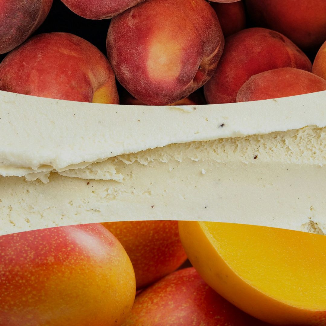 Collage con pesche, nettare cremoso e mango che richiama la profumazione della candela.
