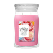 Candela Yankee Candle Iced Berry Lemonade grande in giara di vetro.