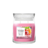 Candela Yankee Candle Iced Berry Lemonade media in giara di vetro.