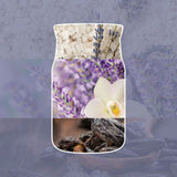 Collage con cristalli di sale, lavanda, orchidea bianca e baccelli di vaniglia che richiama la profumazione della candela.