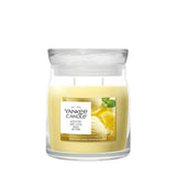 Candela Yankee Candle Lemon Gelato media in giara di vetro.