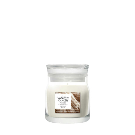 Candela Yankee Candle Warm Cashmere piccola in giara di vetro.