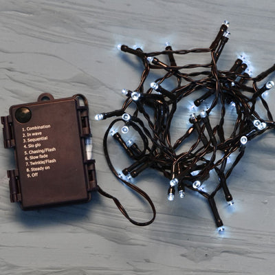 CATENA LUMINOSA A LED A BATTERIA CON TIMER E GIOCHI DI LUCE Luci Albero di Natale BIA Home & Garden