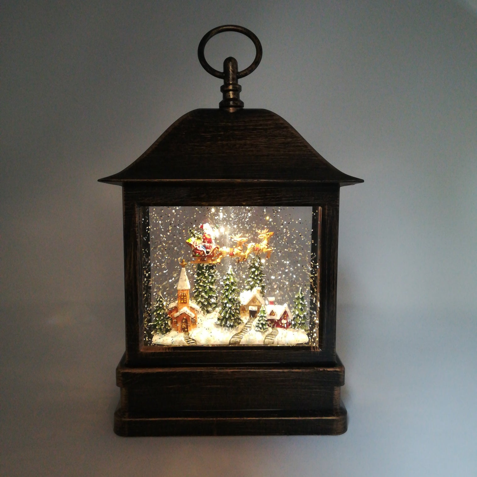 Lanterna con Glitter in movimento e LED con Slitta di Babbo Natale Decorazioni Luminose Garden Team