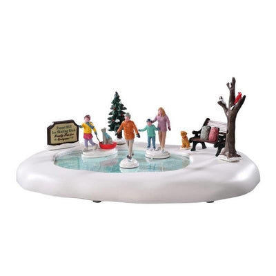 LEMAX VILLAGE FAMILY SKATING DAY 04715 Paesaggi e Scene Natalizie LEMAX